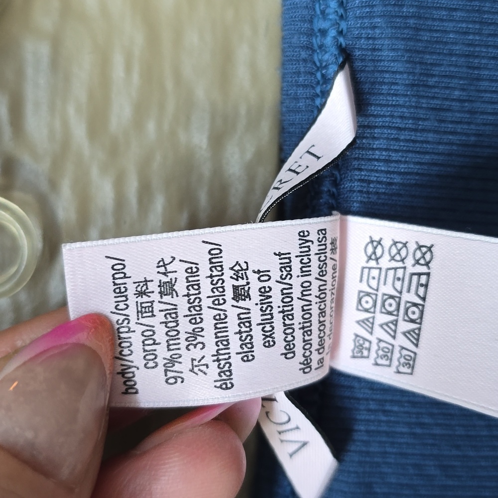 Victoria's Secret Modal Blue V-neck Crop Henley Small - Picture 6 of 6